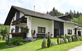Ferienwohnung Am Seebach'L